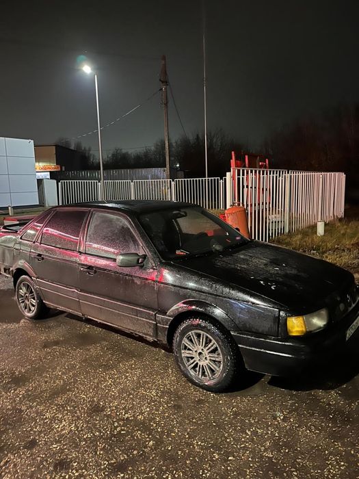 Продам пассат б3 инжектор 1.8