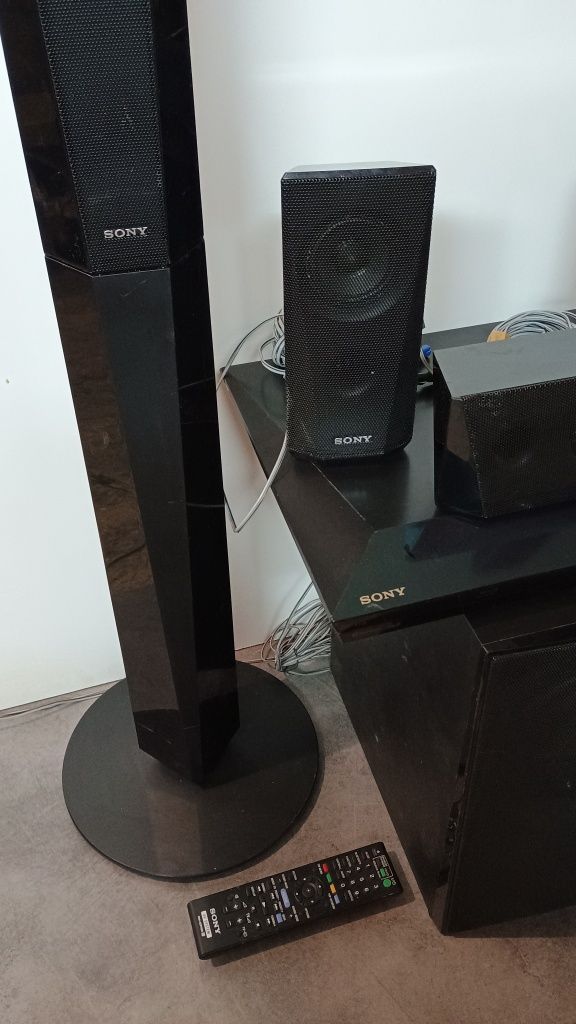 Система за домашно кино Sony BDV E4100