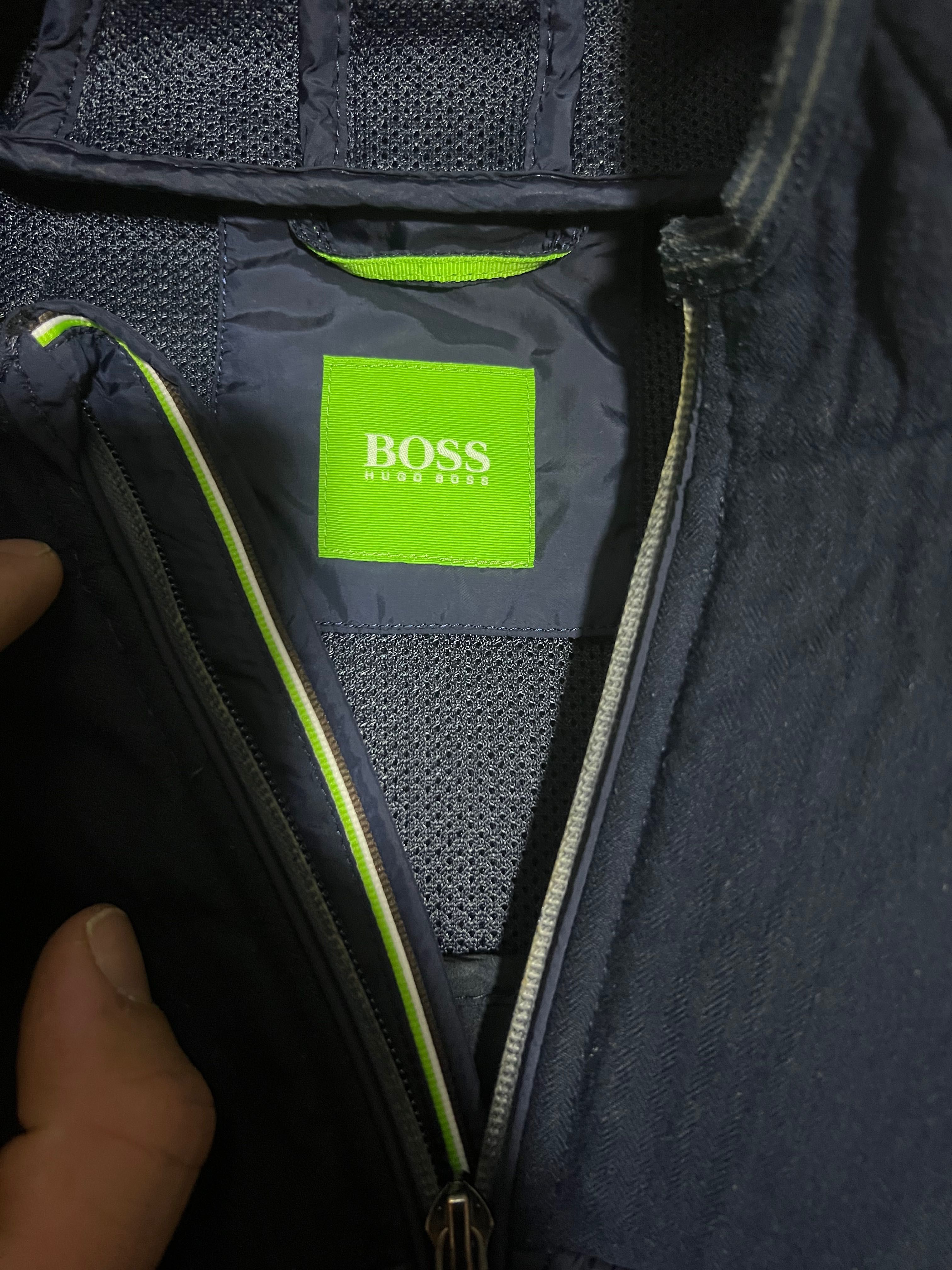 hugo boss яке м размер