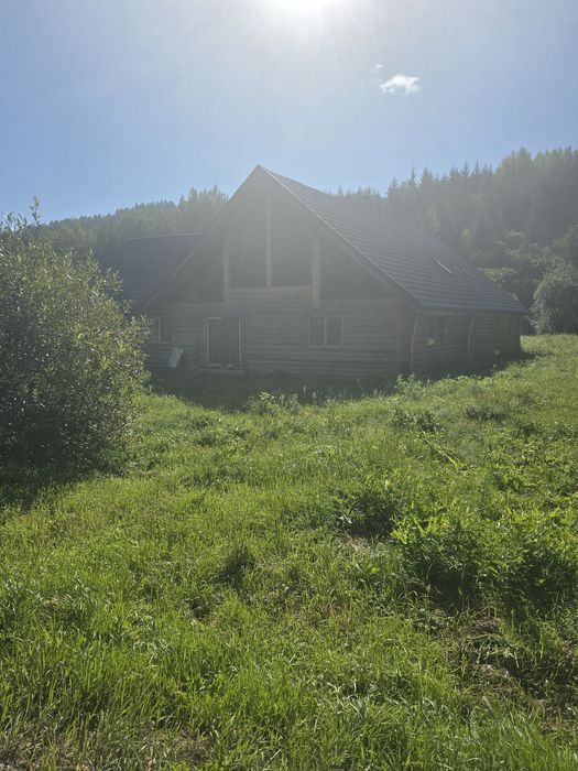 Teren+cabana de vanzare