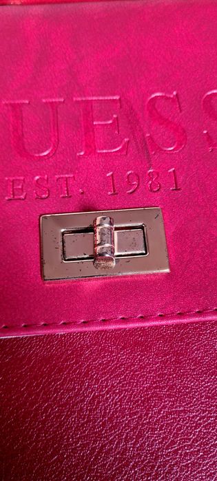 Geantă Guess tip plic