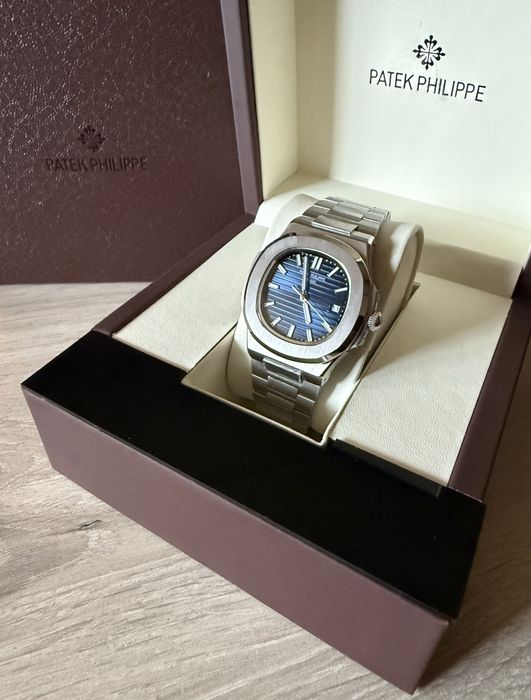 Луксозен часовник Patek Philippe Nautilus