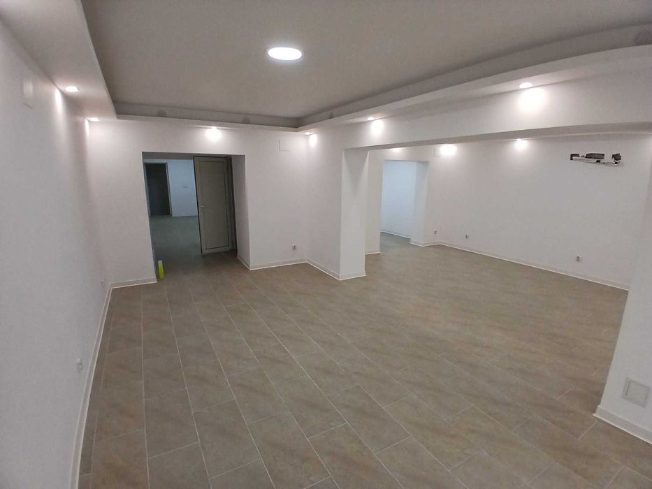 Investiție Ideală! Spațiu Comercial 91 mp cu Vad Excelent, Timișoara