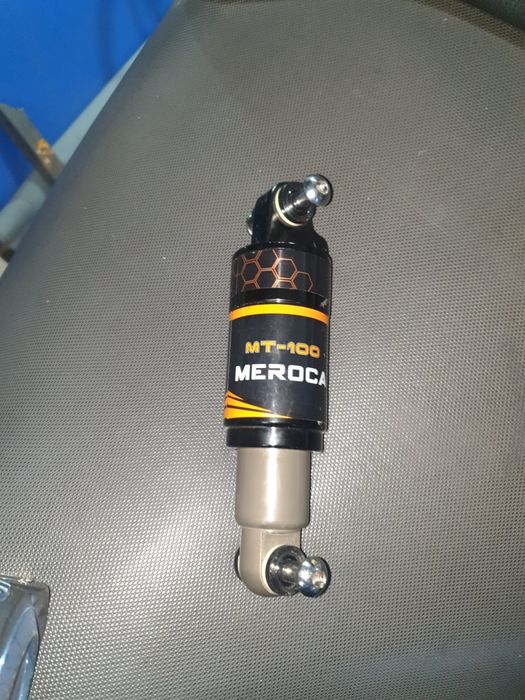 Амортисьор  Meroca mt-100 с маслена пружина за велосипед.