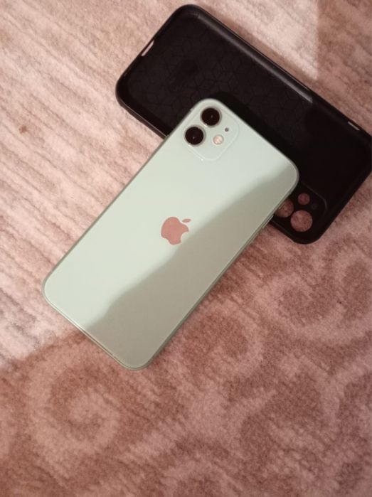 Продам айфон 11 все идаеле