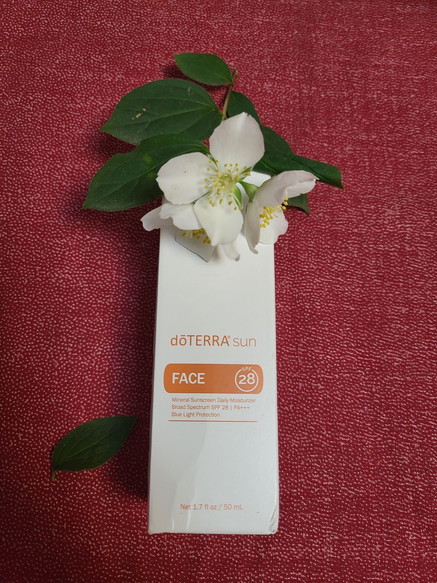 Crema minerala cu protecție SPF28