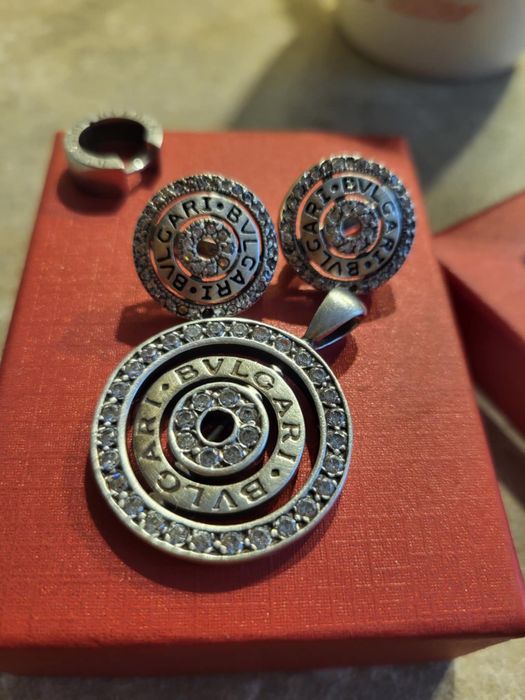 Vand set bihuterii Bvlgari