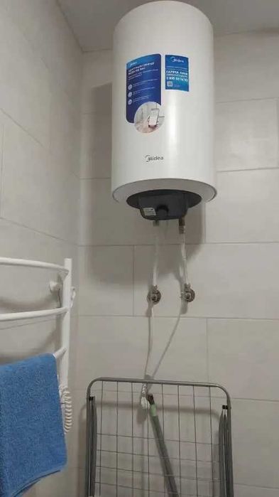 Двустаен имот в кв.Света Троица