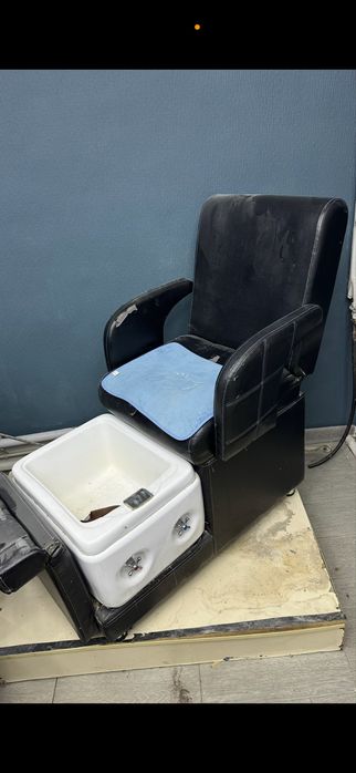 Кресло педикюрное