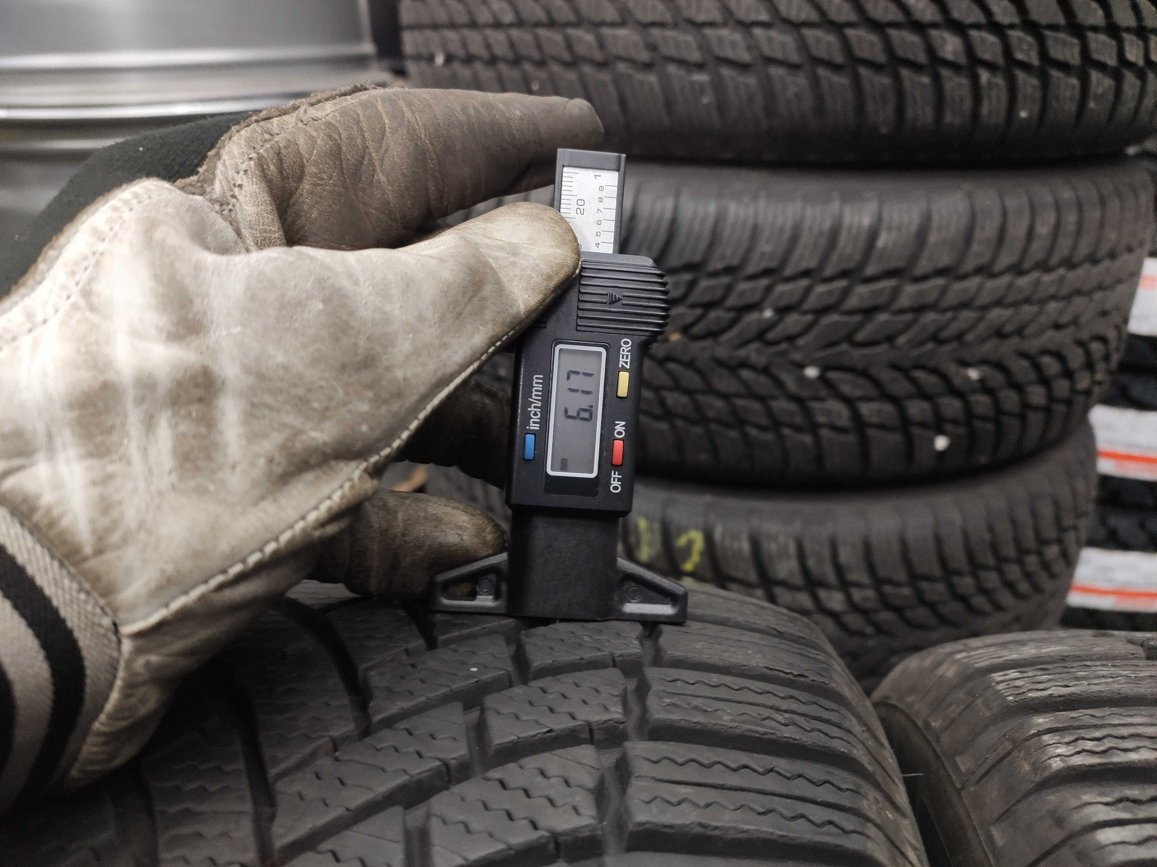 4бр Зимни гуми 205 55 17 - Bridgestone DOT 2023