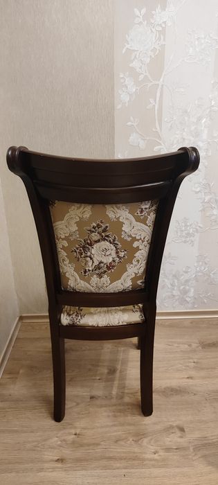 Срочно недорого продается.