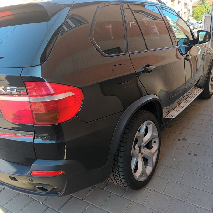 BMW X5 2008 година