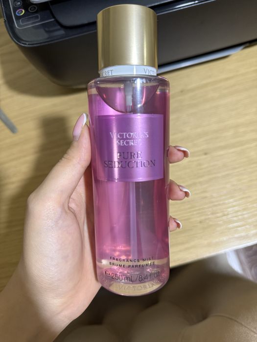 Парфюмировпнный спрей для тела