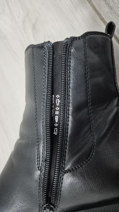 Vând Ghete dama la SuperOferta