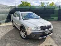 Skoda Octavia Scout 2.0 TDI / 4X4 / Xenon / Dublu climatronic / BMM
