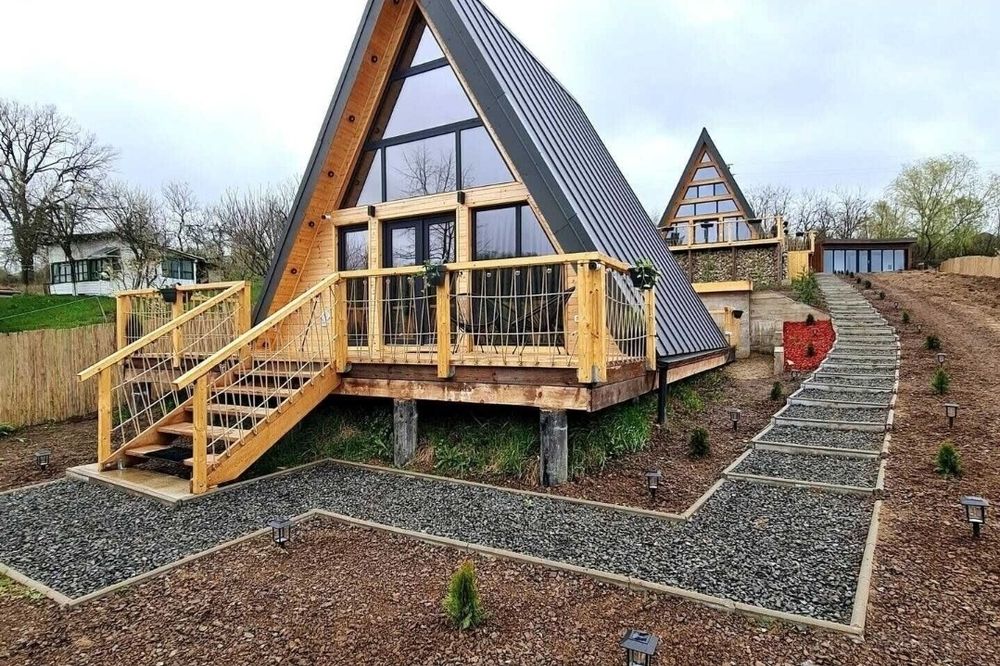 Vând cabane, case A-Frame, foișoare, magazii, terase