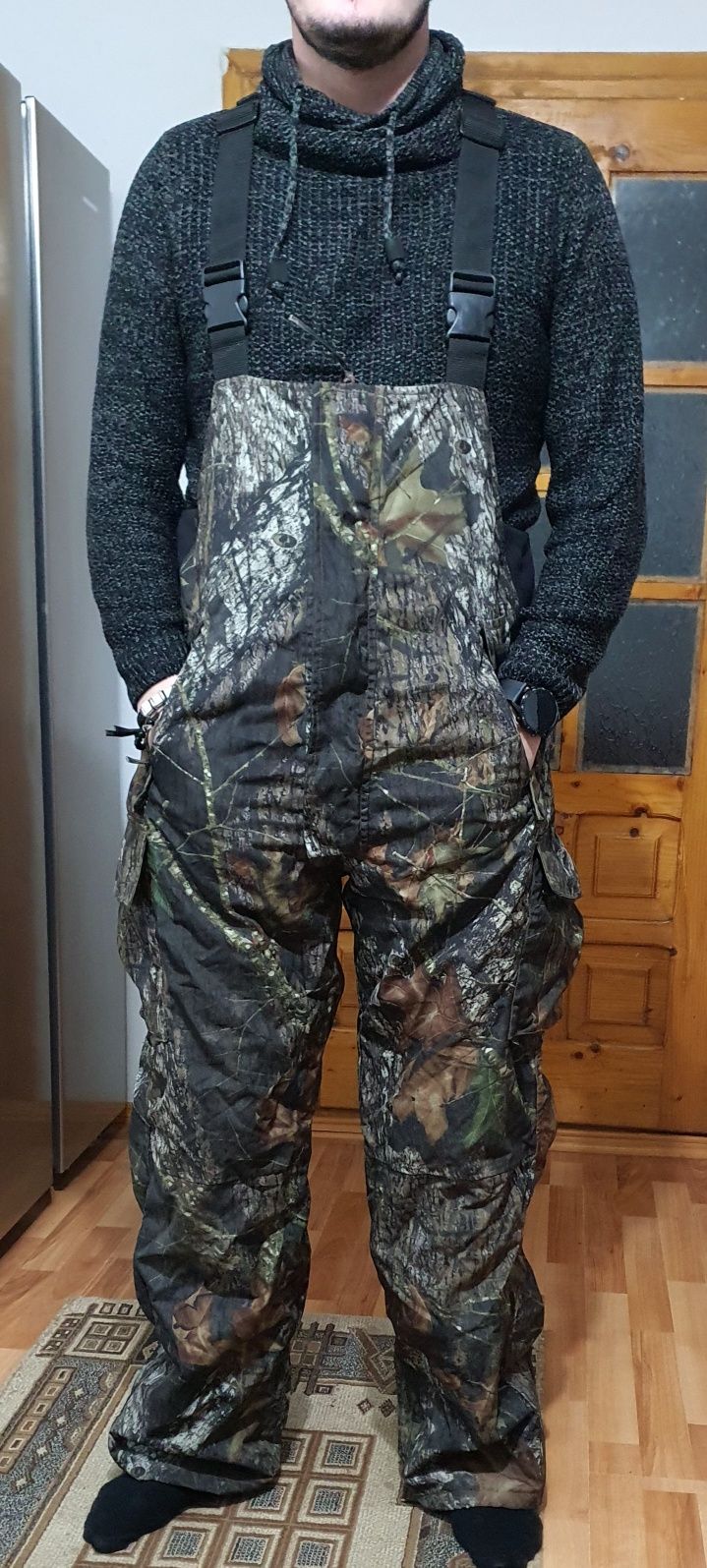 Vand salopeta vanatoare/pantalon / camuflaj /pescuit