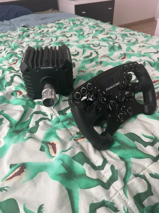 De vanzare volan Fanatec Formula plus wheelbase CSL DD