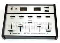 Mixer stereo MONACOR, 8 + 2 intrari, 2 iesiri, made in Germany, NOU