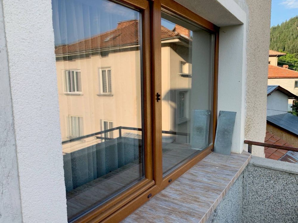 Продавам триетажна къща с парцел  406кв.м в с. Момчиловци