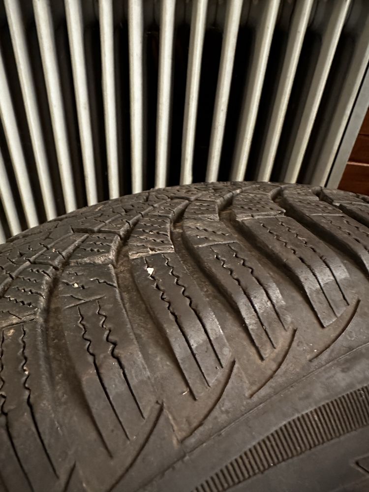 Зимни гуми 195/65/15 Goodyear, 4 броя