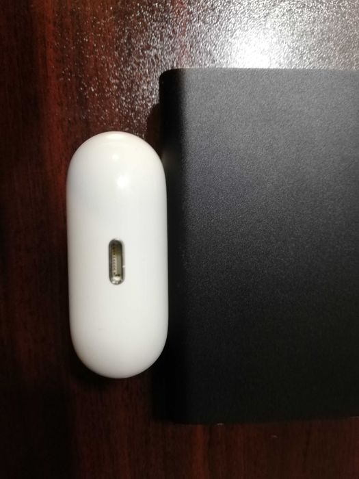Apple Airpods 3 А2566 зарядна кутия