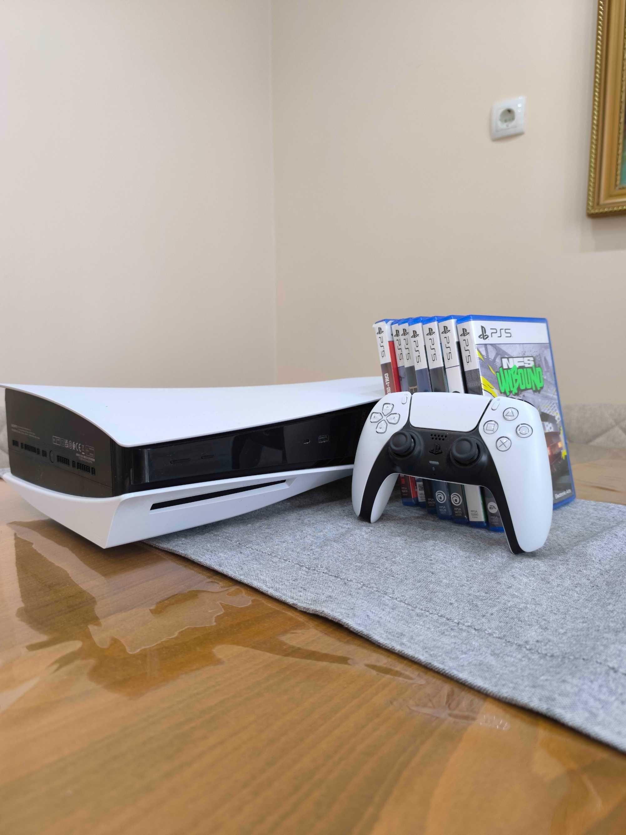 PlayStation 5 + 10 игри – Много Добро състояние!