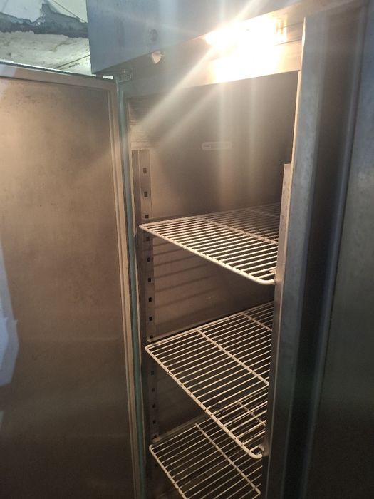 Хладилник професионален 1400 литра