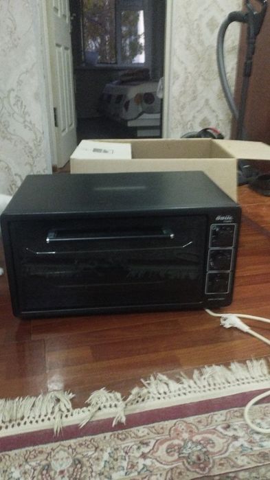 Электропечь 42литра в отличном состоянии