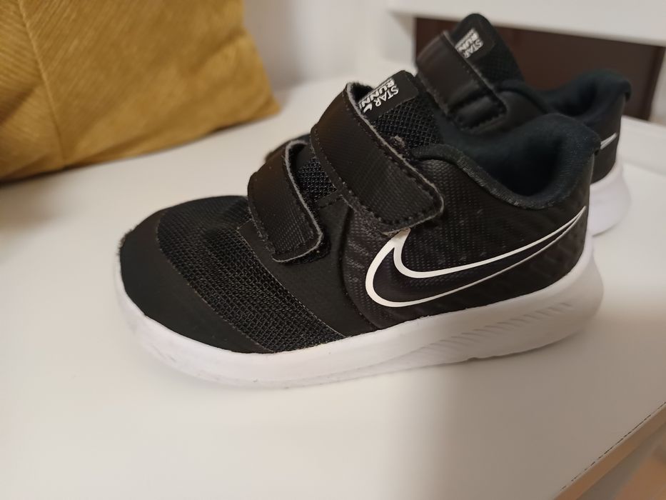 Adidași mărimea 22.5