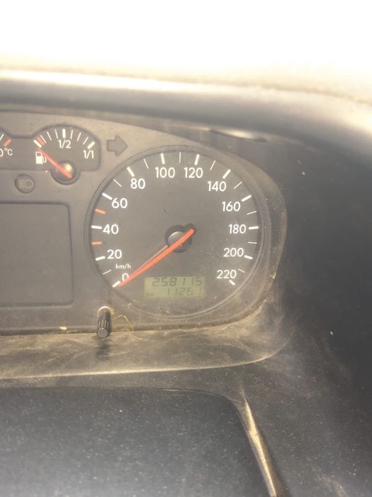 Vând volkswagen t4 2002