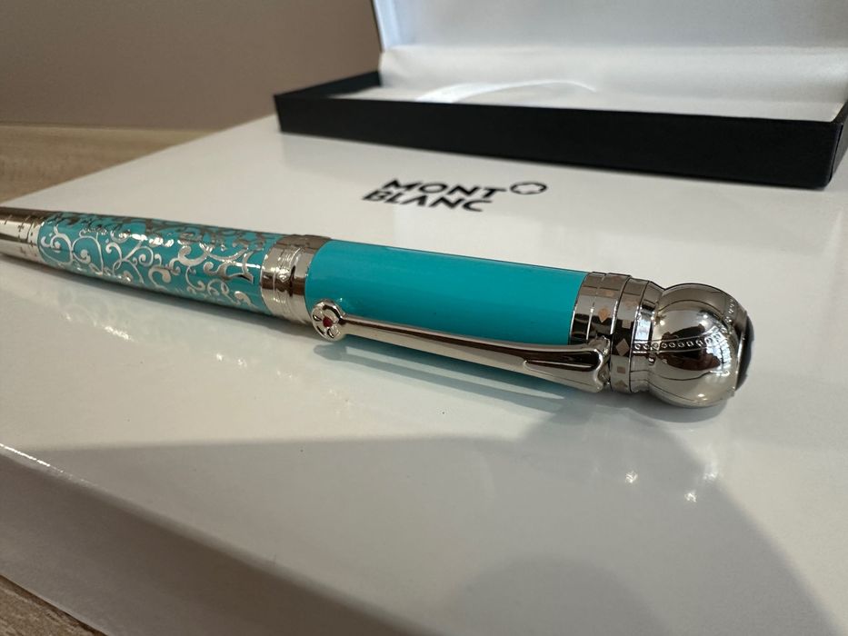 Stilou Mont blanc fountain pen 0.5 mm tickness