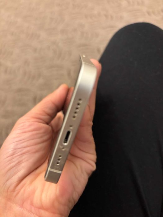 iPhone 13 foarte bine întreținut 256 giga