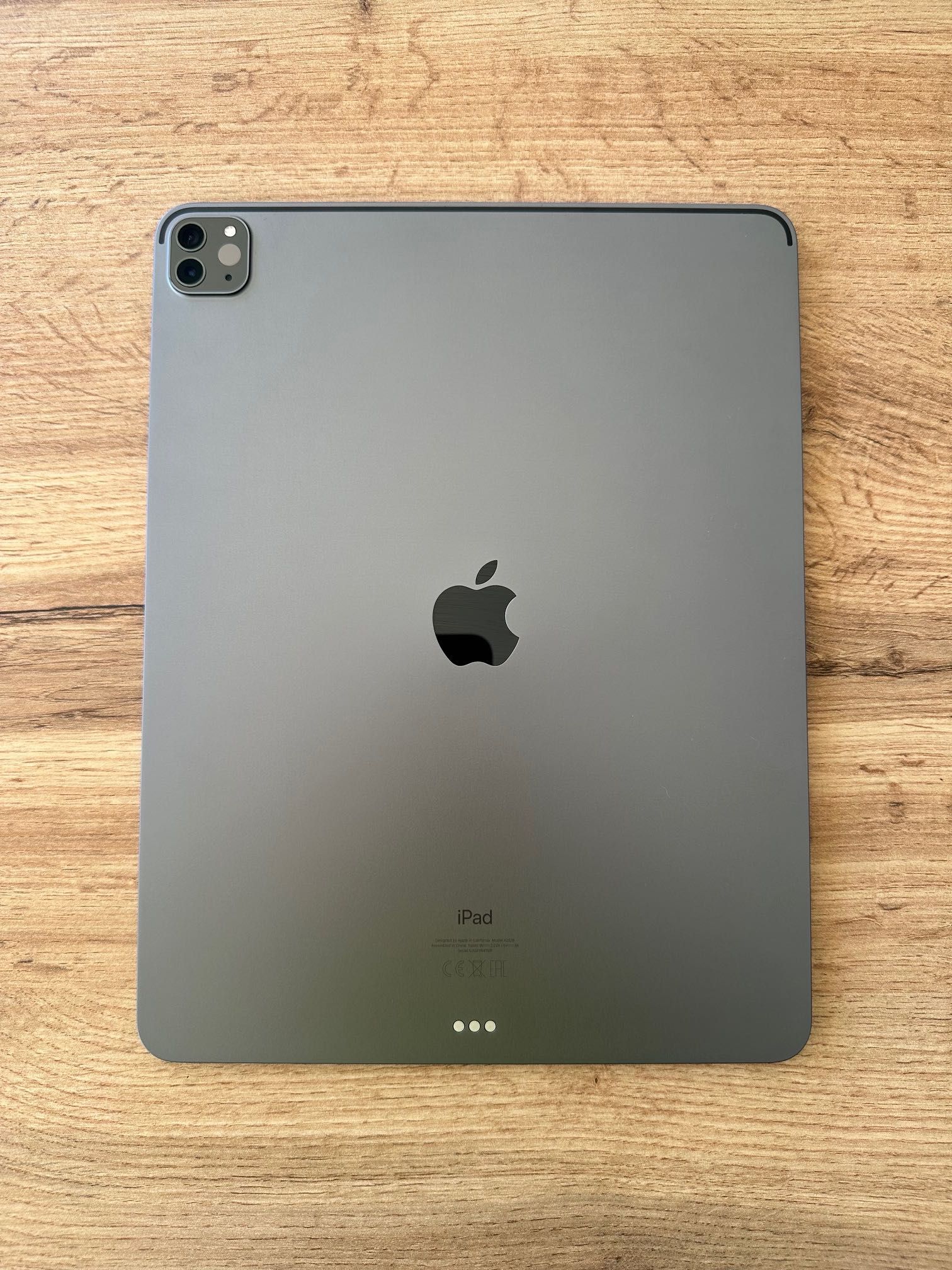 iPad Pro 12.9" (Wi-Fi only - 5th gen) 128GB, Space Grey