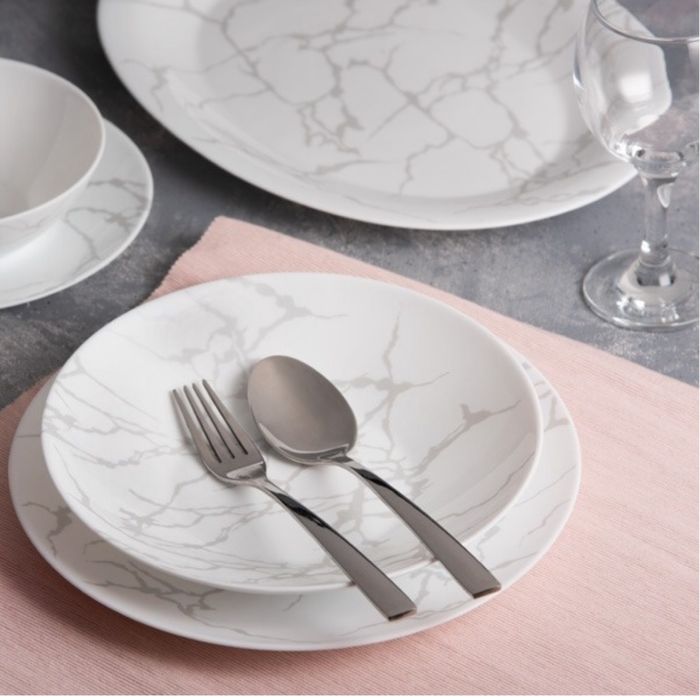 Столовый сервиз новый