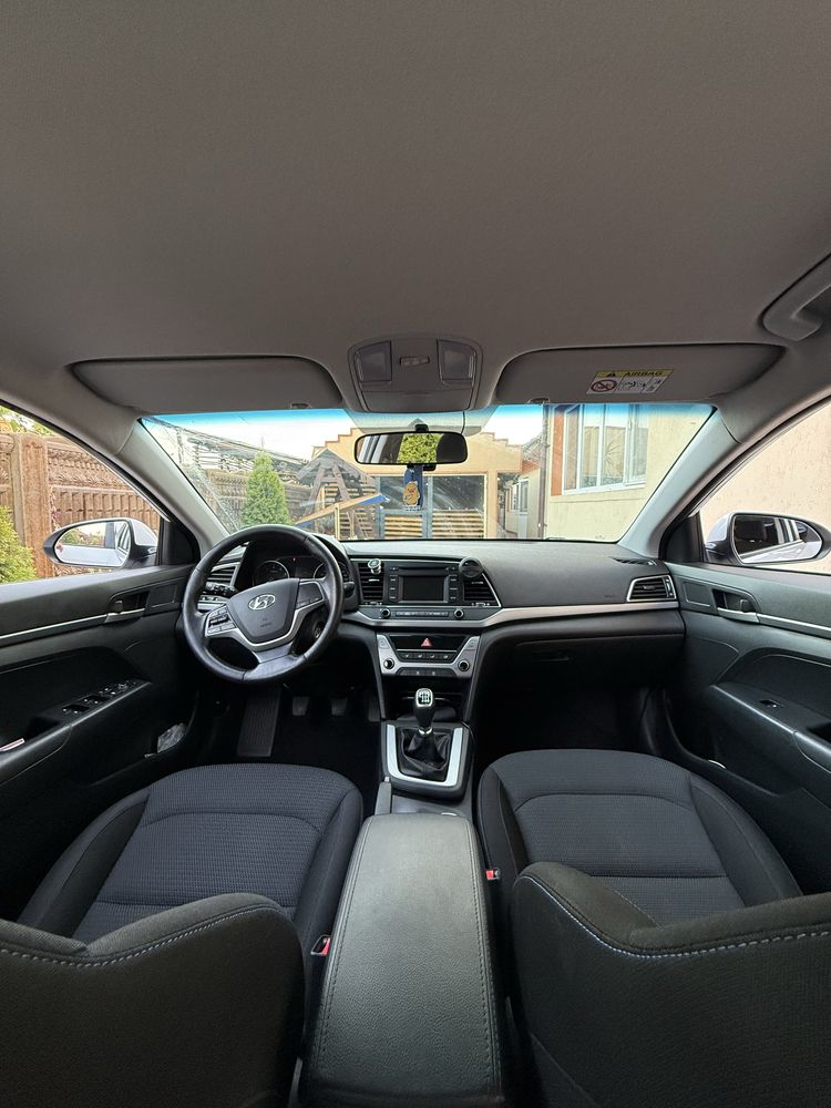 Hyundai Elantra 2018 benzina 1.6