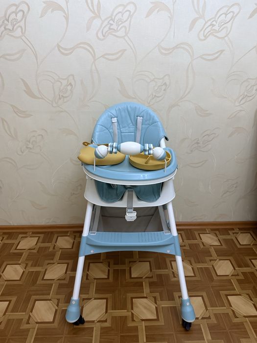 Детский стол,4000тг,рюкзак 3500тн,шезлонг 1500