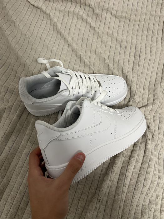 air force 1 triple white