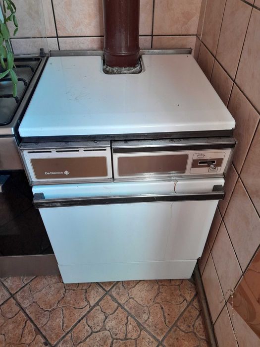 Soba pe lemne cu plita si cuptor