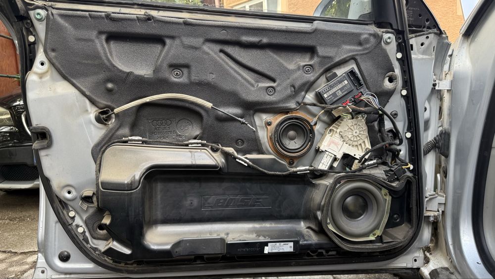 Vand sistem audio bose complet audi a6 c6