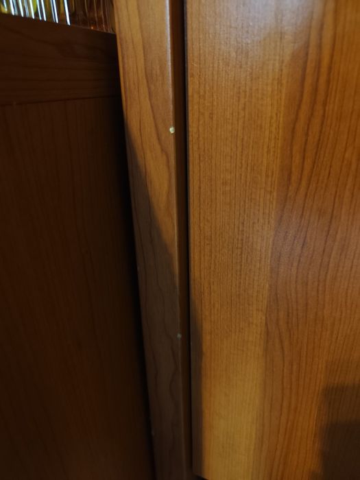 Шкафове, скринове