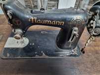Masina de cusut Naumann
