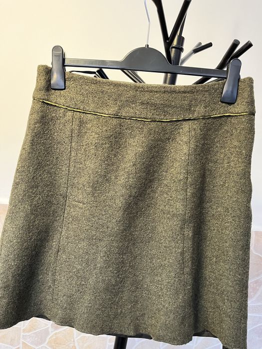 Fusta dama stofa Marc Aurel kachi foarte frumos in realitate