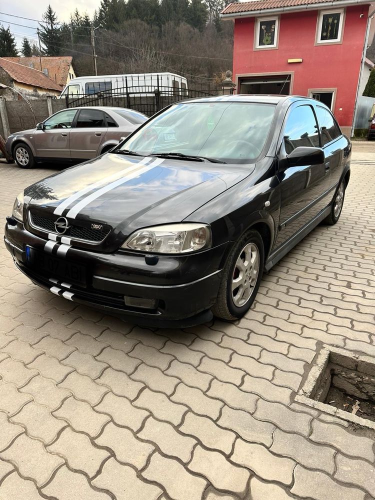 Vand Opel Asta 1.6 benzina