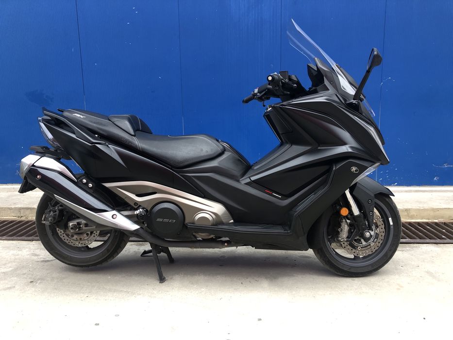 Kymco AK550 2022