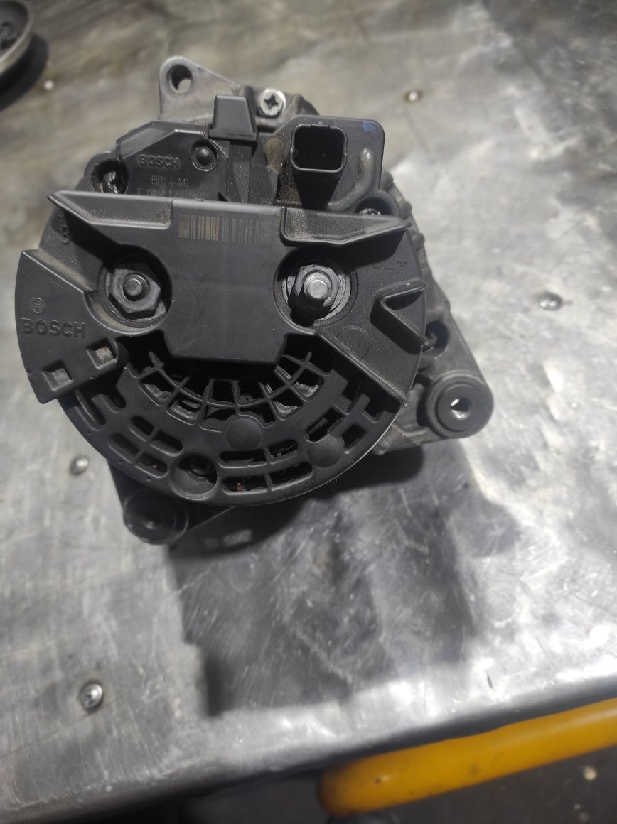 Alternator nisan 1.5 dci colector rotor nou,rulmenti noi. releu defect