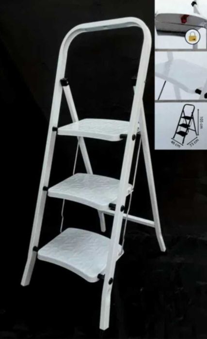 Scari pliabile din otel cu 3 trepte NOI - 100 Lei bucata