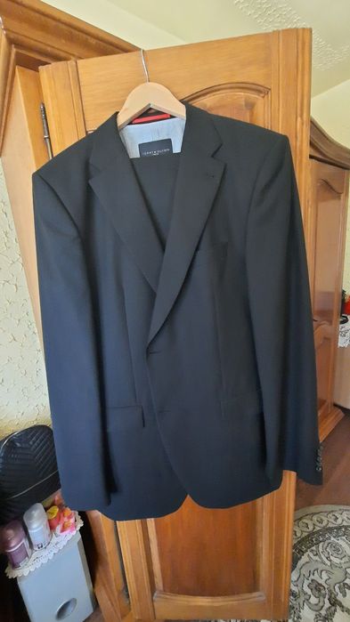 Costum bărbătesc Tommy Hilfiger