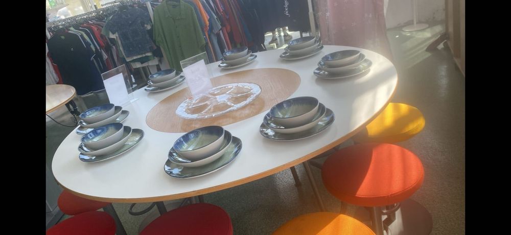 Masa rotundă solida