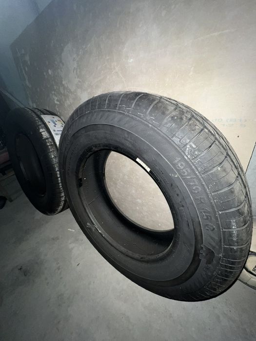 Чисто нови гуми за бус Gislaved